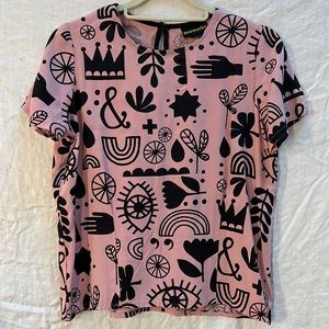 Nooworks pink flash Lisa Congdon boxy top. Med . Great condition.